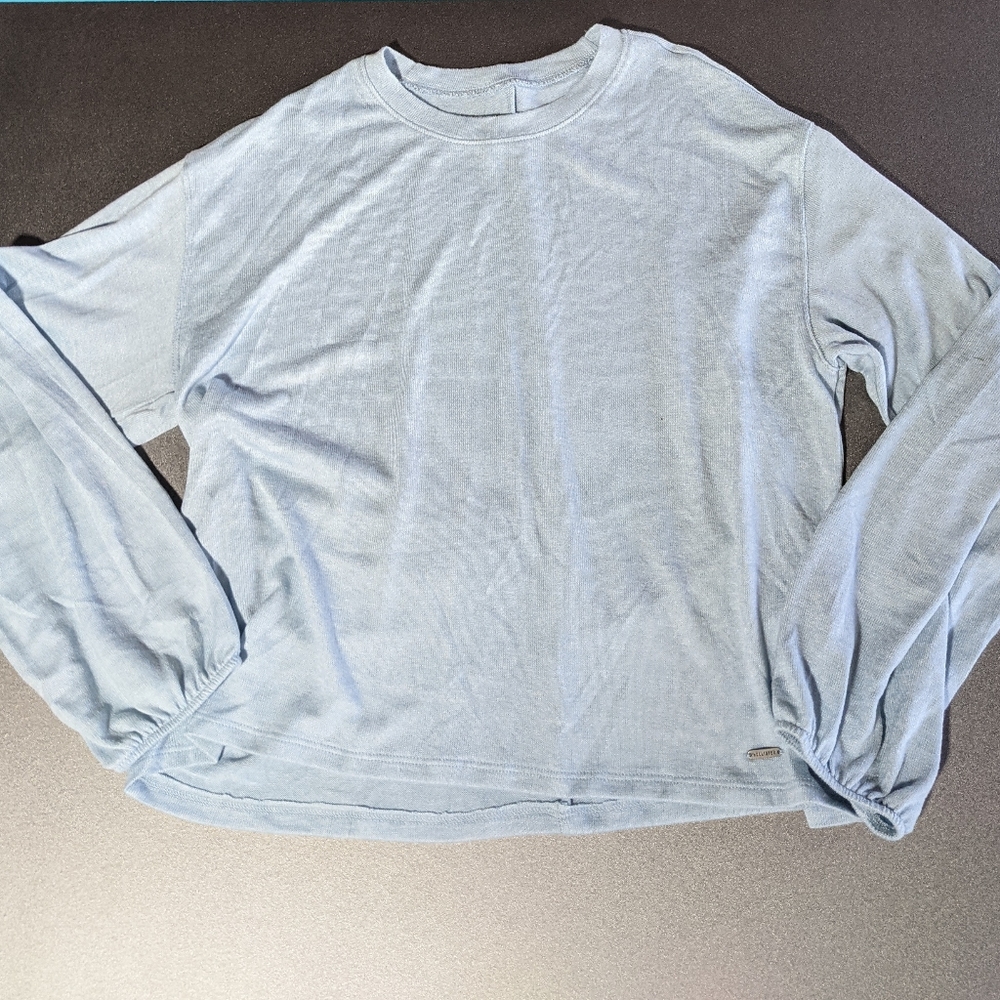 NWOT Hollister Long Sleeve - Picture 1 of 2
